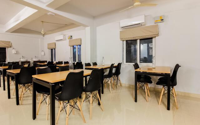 Silverkey Executive stays 28060, Gachibowli, JV colony