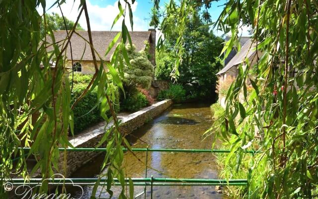 Poppas Cottage, BURTON BRADSTOCK