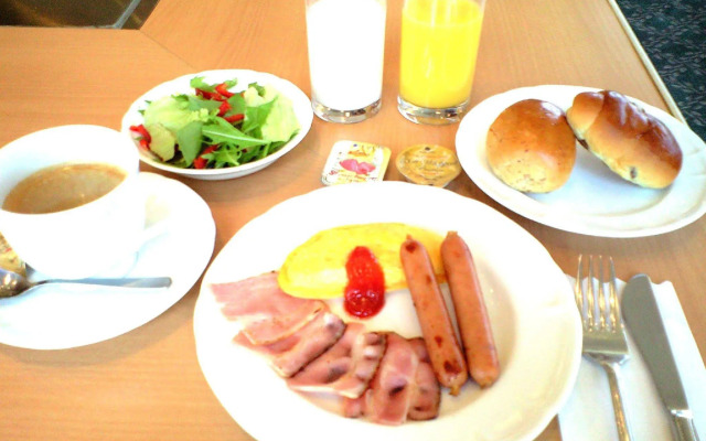 Jr-East Hotel Mets Tabata