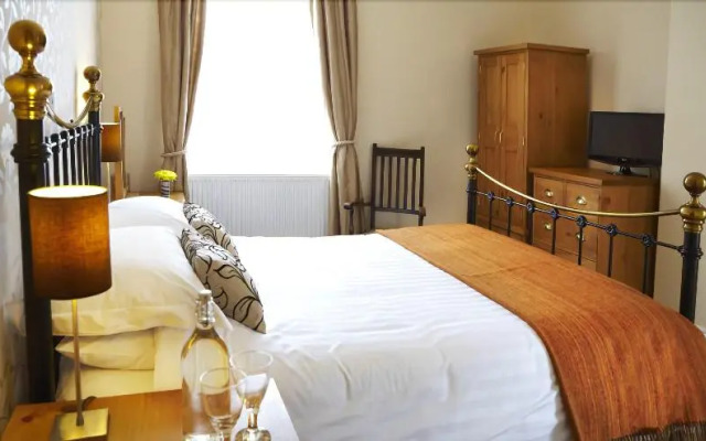 The Waves: Yorkshire Coast B&B