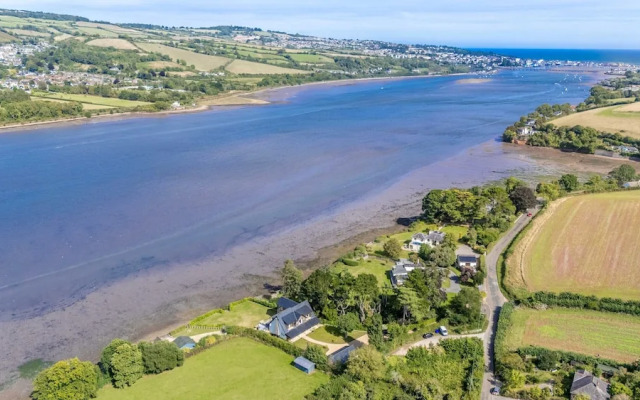 Gable View in Combeinteignhead