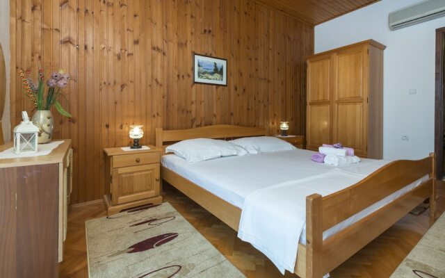 Oreb's Dream Apartments