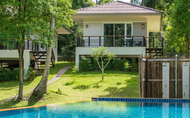 Phangan Akuna