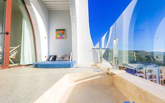 Rousseau homestay in Fuxian Lake