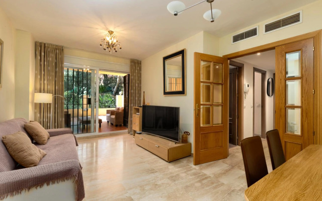 Playa Alicate, 2 Bedroom Beach Apartment