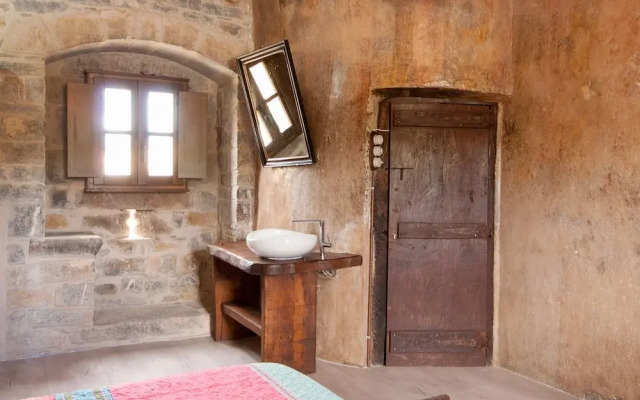 Casa Mur de Alujan