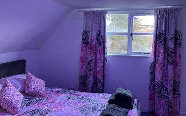 The Steading with 7 Seater Hot Tub Aberdeenshire