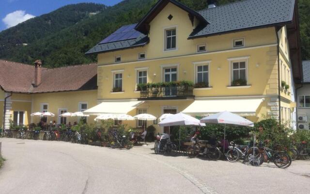 Rettensteinerhof Wirtshaus Hilbinger