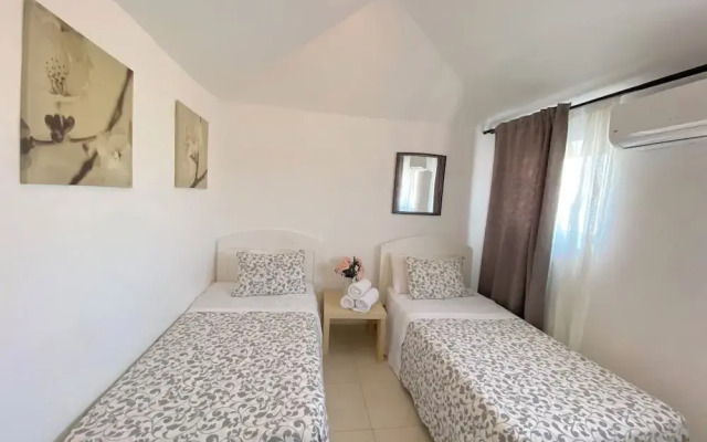 TROPICAL VILLAS playa LOS CORALES