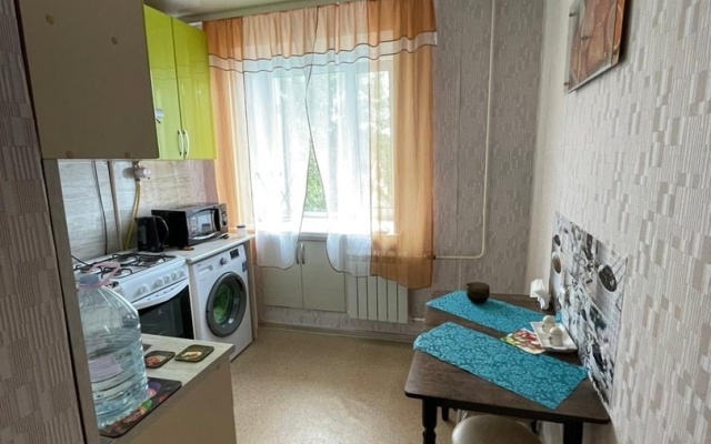 On Oktyabrskaya Velsk