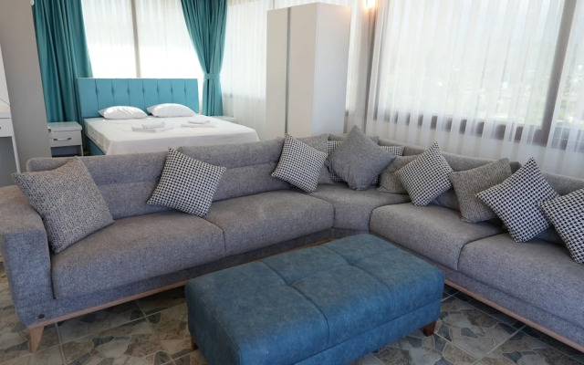 Sandhill Hotel