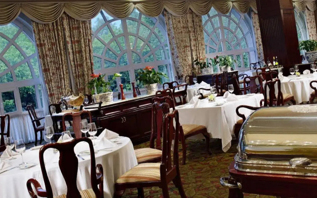 The Green Park Hotel