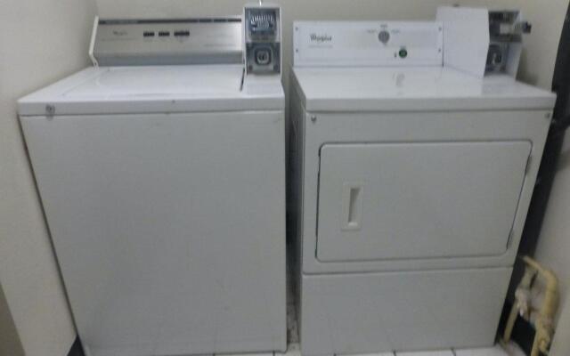 Red Roof Inn Painted Post