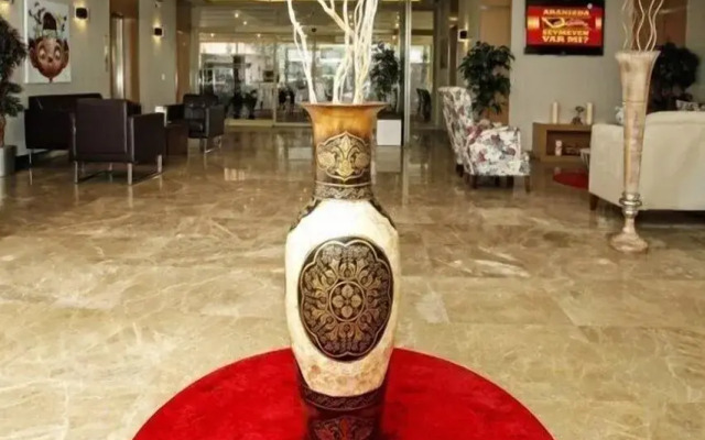 Dreamlife Hotel