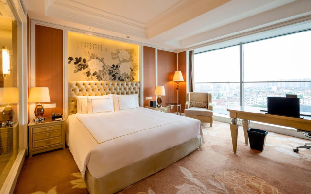 Tonino Lamborghini Hotel Kunshan City Center