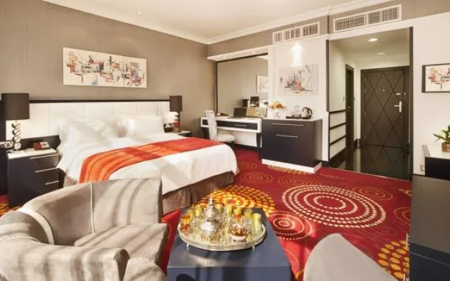Swiss Hotel Corniche