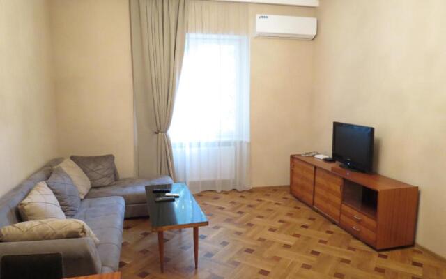 Three Rooms Apartment