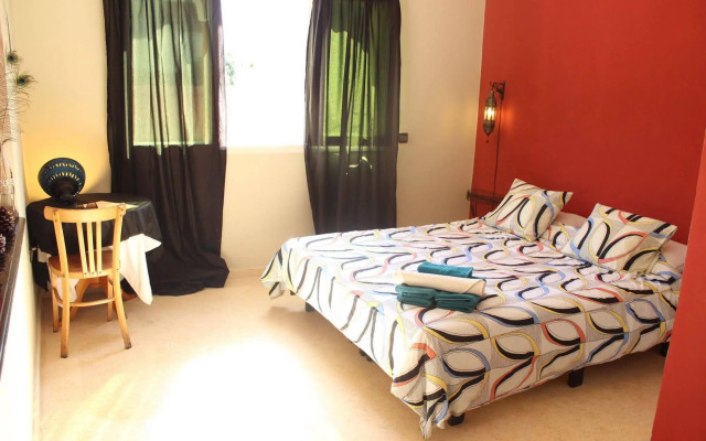 Mia Hostels