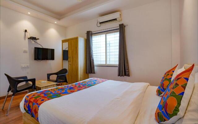 Fabhotel Farmaish Garden