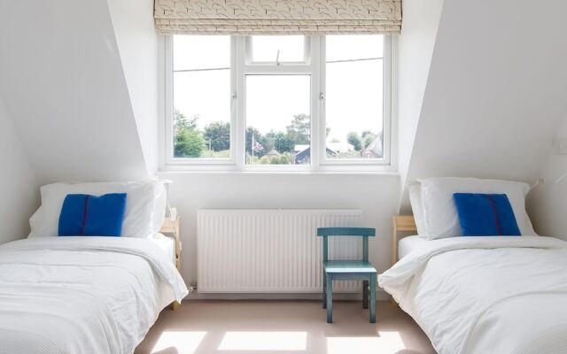 Secluded Rural Retreat Close to Beach - Sleeps 12