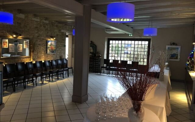 Hôtel Les Marronniers d’Arc