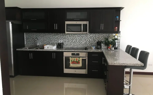 Las Yagrumas Condo Escazu