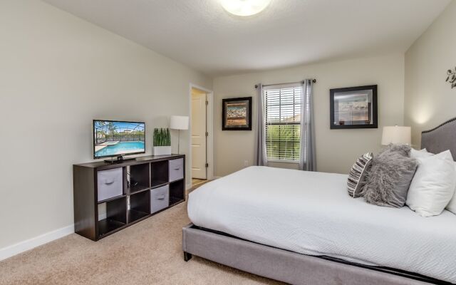 5421 Solterra Circle