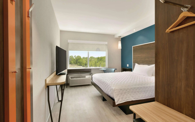 Tru by Hilton Charlotte Ayrsley