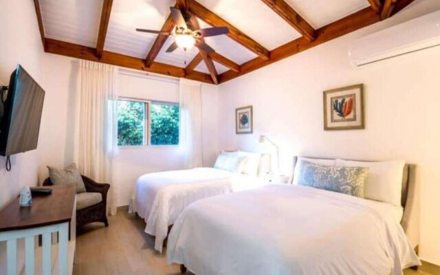 Sunny Vacation Villa 26