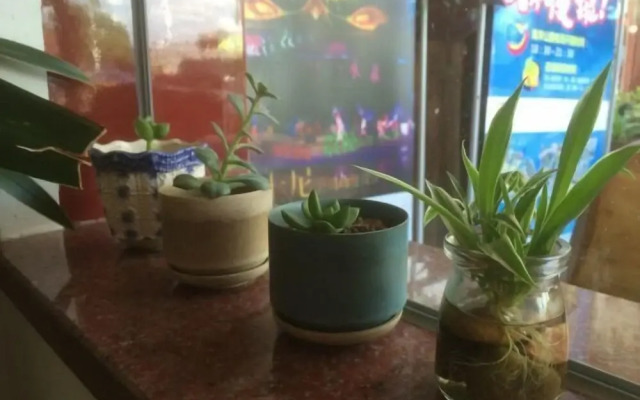 Lancha Renjia Inn