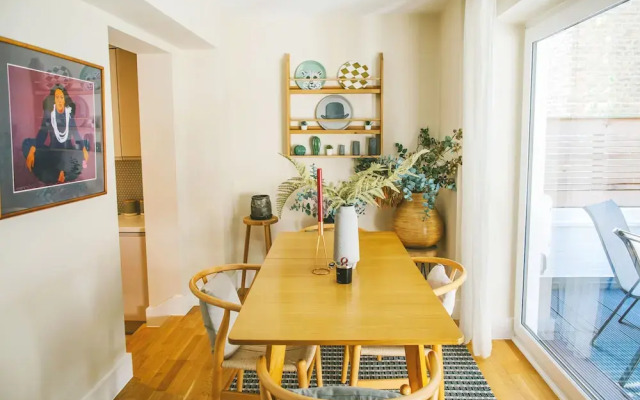 Spacious 3 Bedroom Apartment in South Kensington near Museums