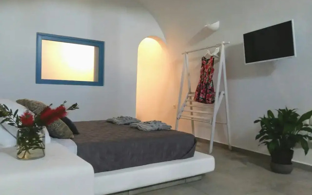 Notis Villa