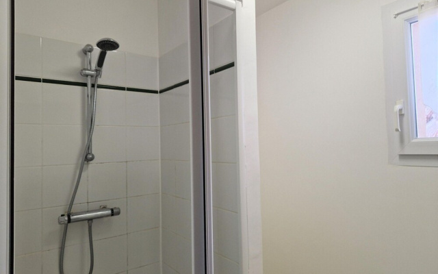 Single-storey Holiday Home, 150 m From the Beach