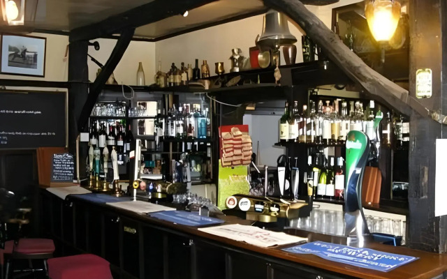 Crown and Horns Inn