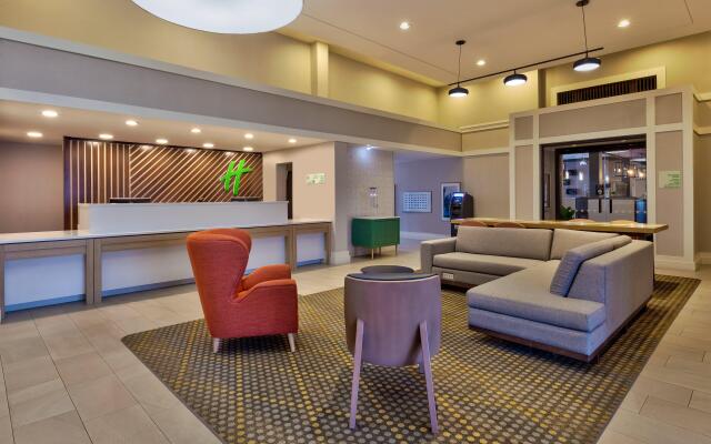 Holiday Inn Westbury - Long Island by IHG