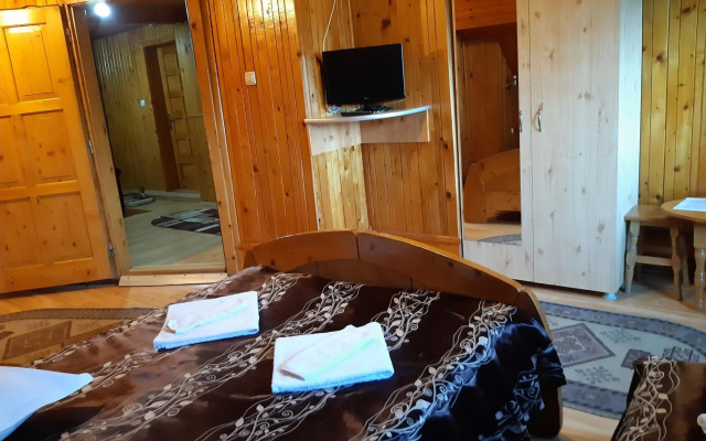 Pensiunea Dealul Frumos