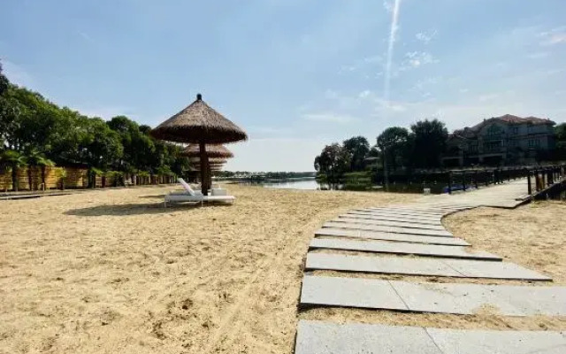 Windward Loch Club Villa （KunShanDianShanHu）