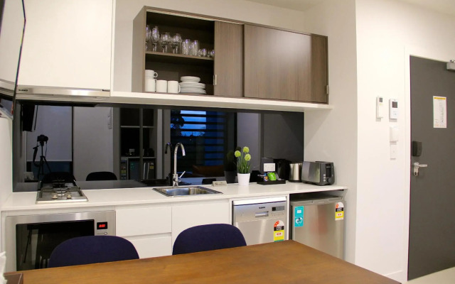 Whitehorse Apartment Hotel