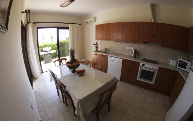 Eve Pissouri Soultanina Villa
