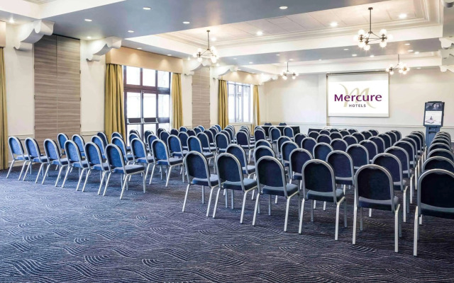 Mercure Dartford Brands Hatch Hotel & Spa