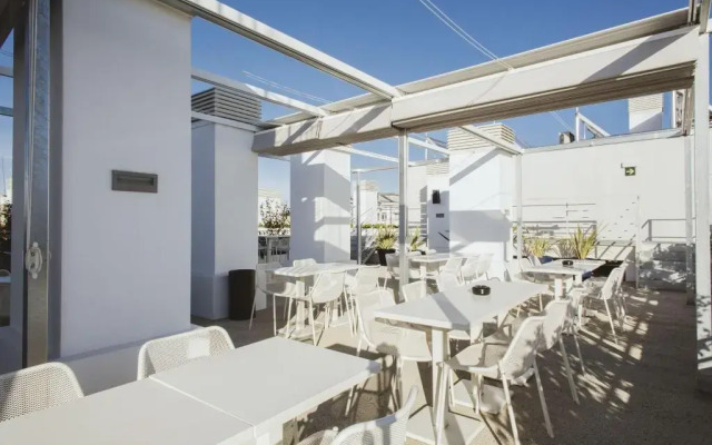 Residencia Universitaria Resa Claudio Coello - Campus Accomodation