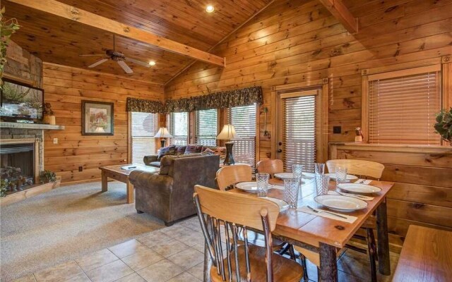 The Great Outdoors - Two Bedroom Cabin