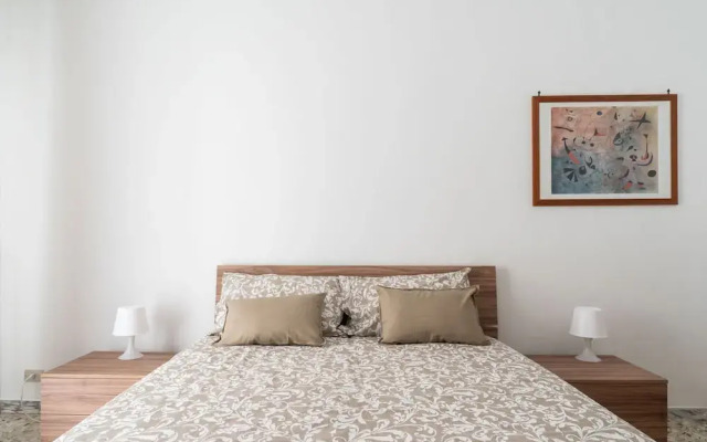 Bari Station Classic Apartment by Wonderful Italy