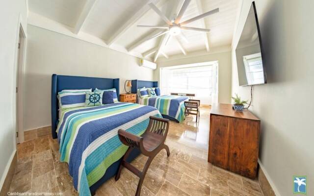 Luxurious 3 Br Golf Villa