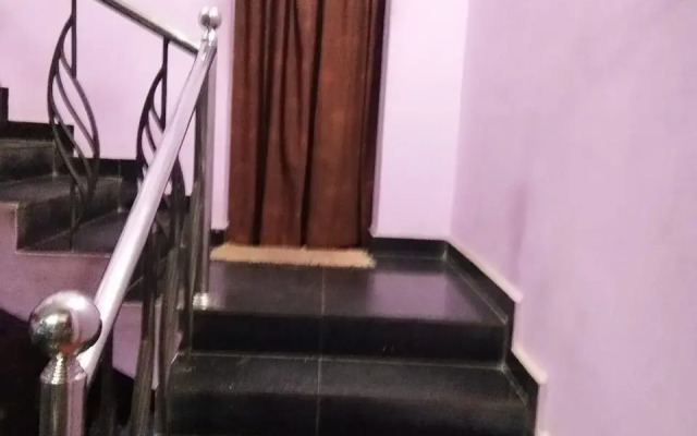 Sreeja Inn