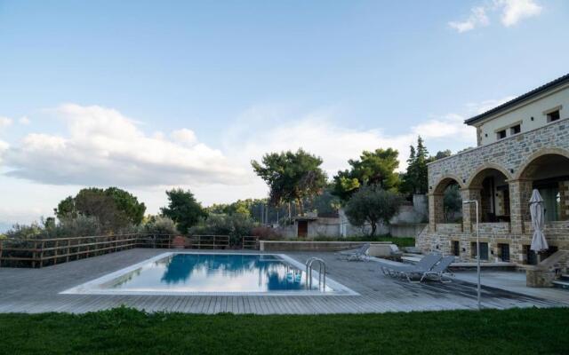 Villa Kalamos / Sea View and Pool nearby Athens