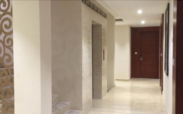 Azeez Avenue hotel
