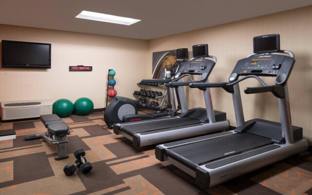 Courtyard by Marriott Tucson Airport