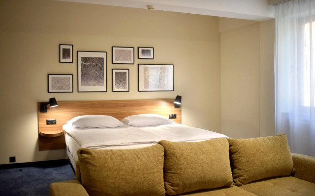 Duet Hotel