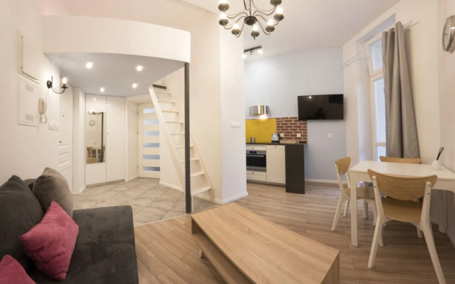 Rister Apartments